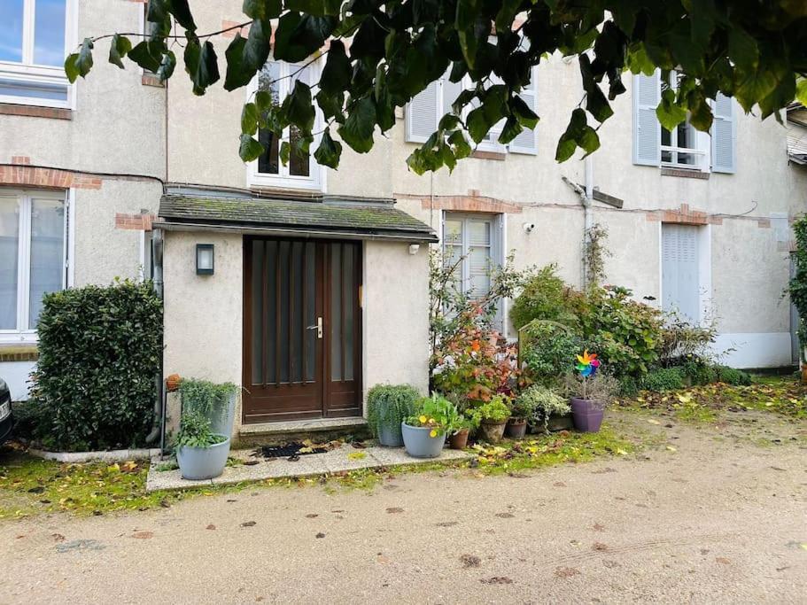 Chaleureux Appart, Proche De La Loire Avec Parking أورلييو المظهر الخارجي الصورة